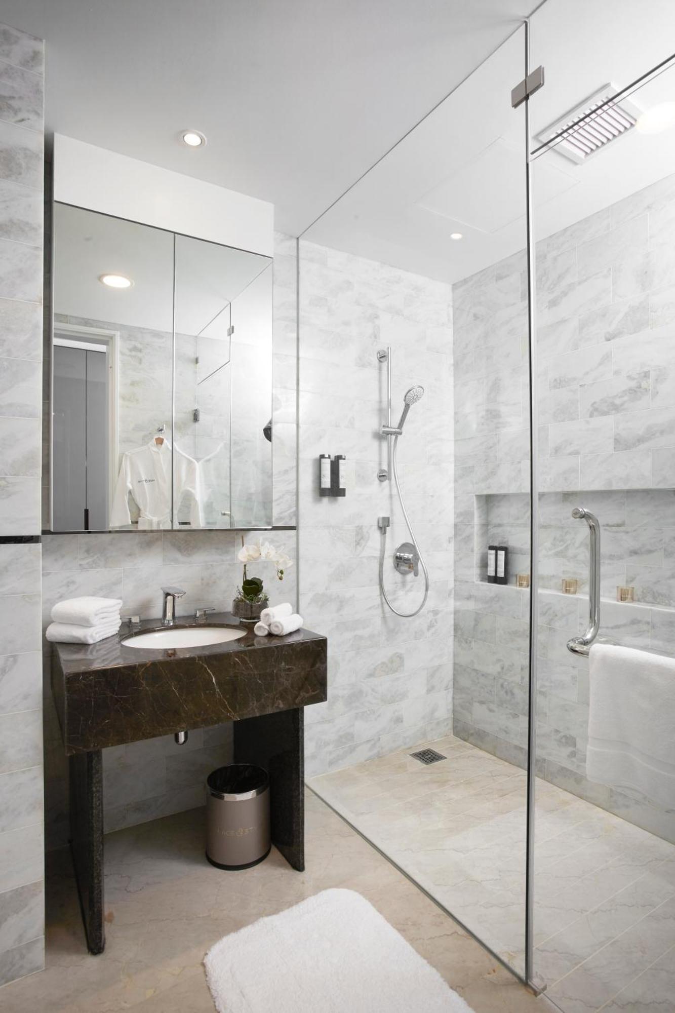 The Face Style Hotel Kuala Lumpur Bagian luar foto Bathroom